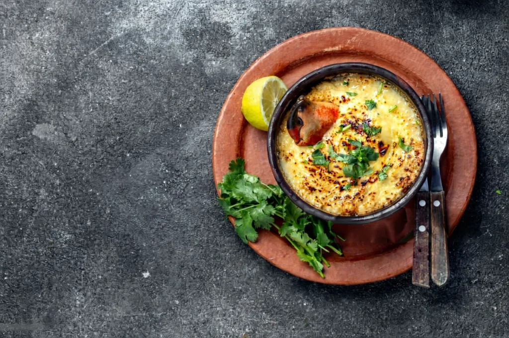 06baked crabmeat crab meat with cheese, cream and bread. traditional dish of chilean coast. pastel o chupe de jaiba